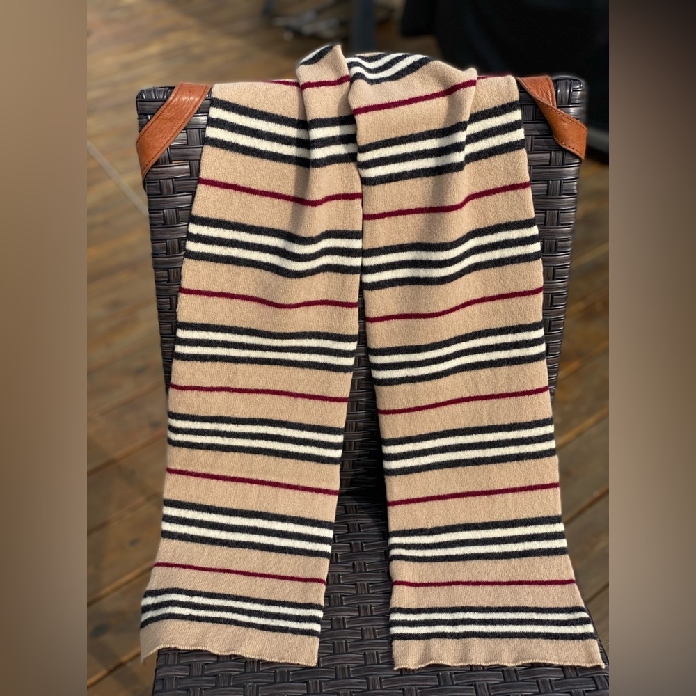 Mens BURBERRY NOVA STRIPE🔥💯% Lambswool UPSCALE SCARF🔥PRISTINE🔥NEW🔥63”x8”🎁 - Picture 10 of 11
